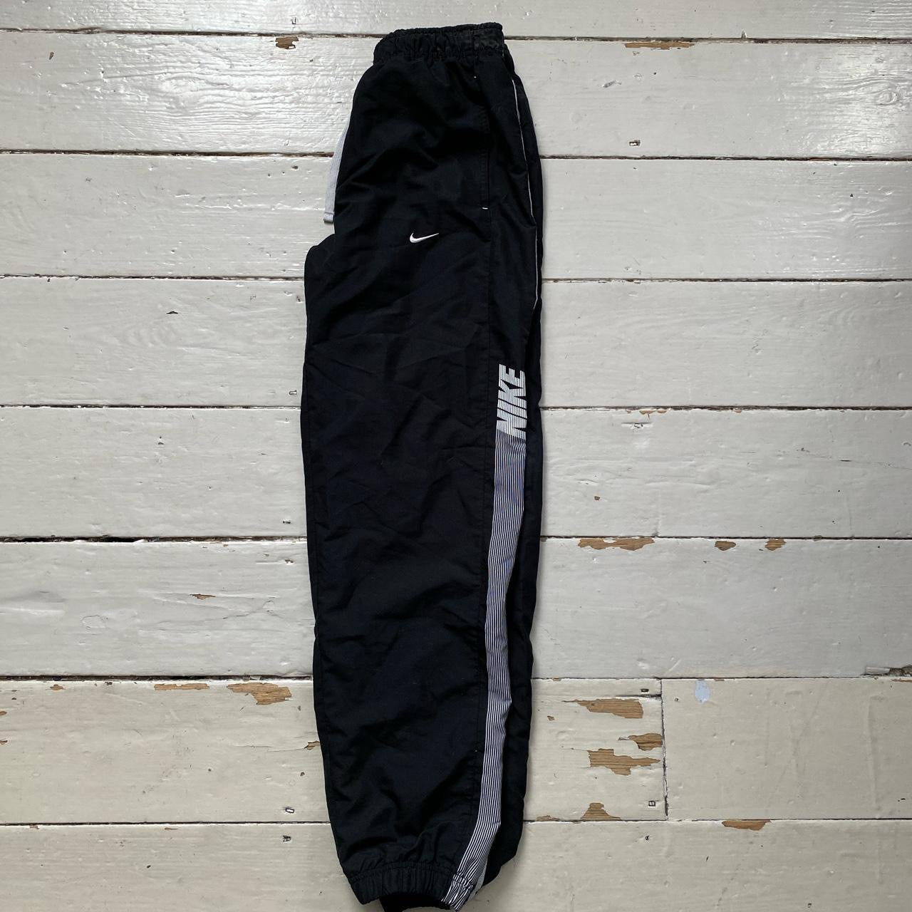 Nike Club Shell Bottoms (Small)