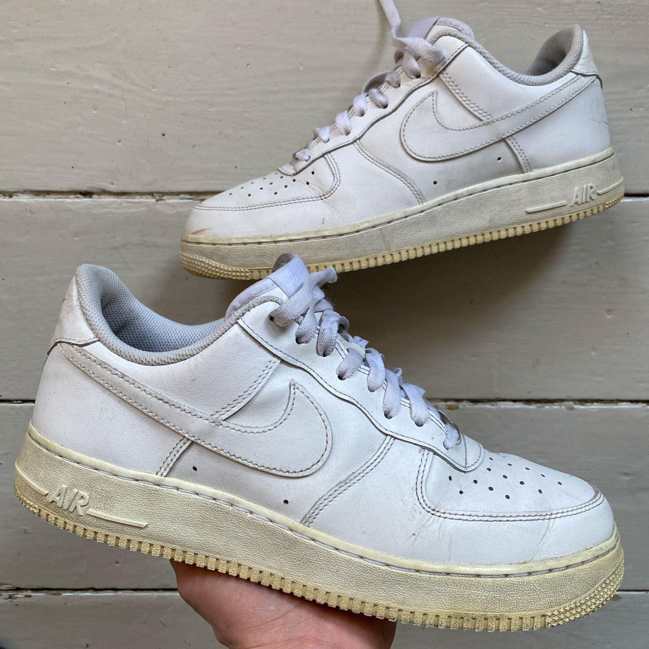 Nike Air Force 1 White (UK 9)