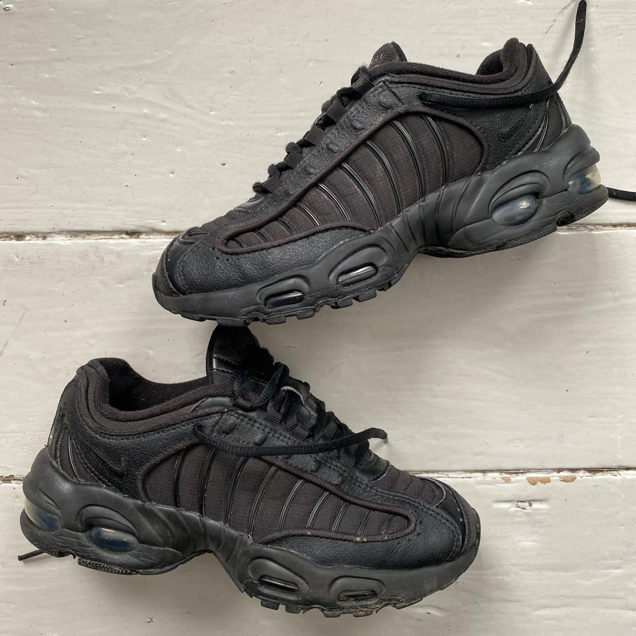 Nike Air Max Tailwind IV Black (UK 5)
