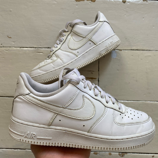 Nike Air Force 1 White (UK 7)