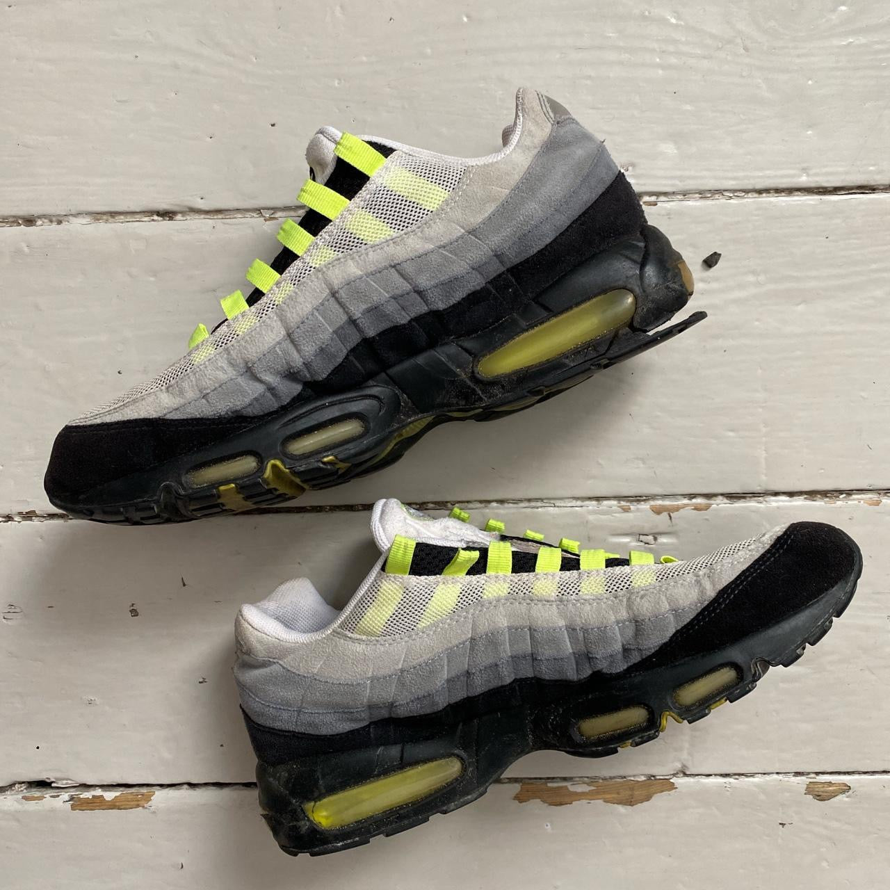 Nike Air Max 95 Neon Crumbling (UK 11)