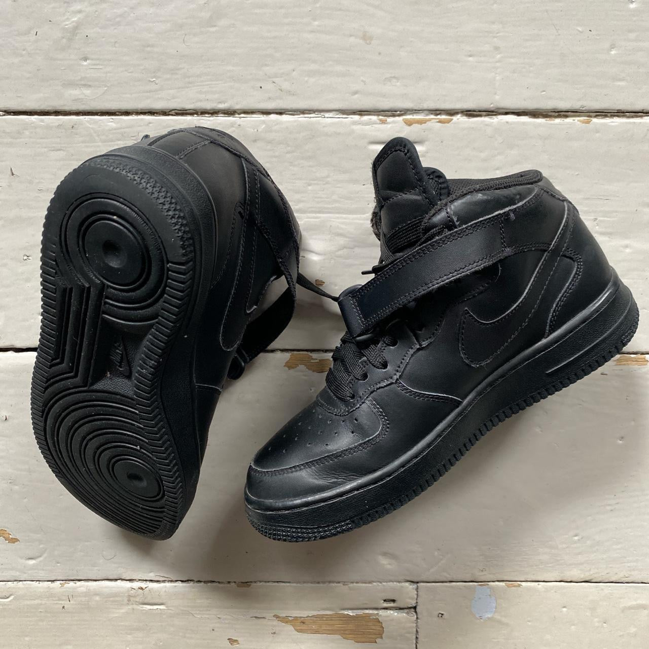 Nike Air Force 1 Mid Black (UK 5)