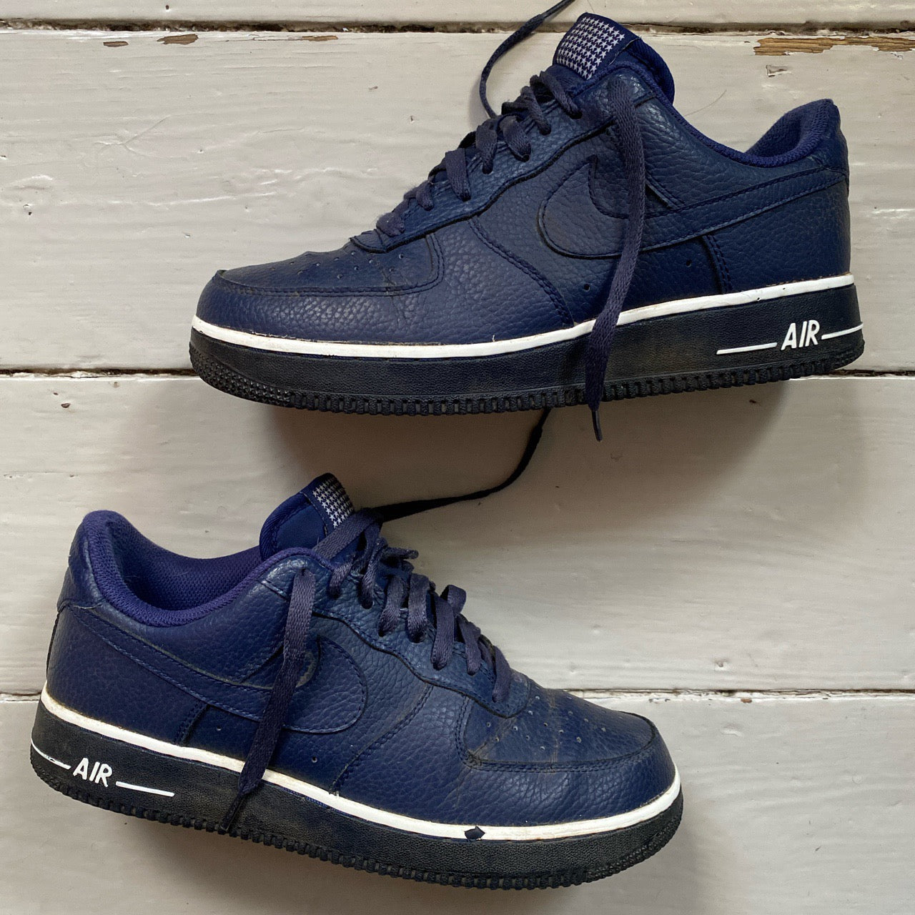 Nike Air Force 1 Navy (UK 7)