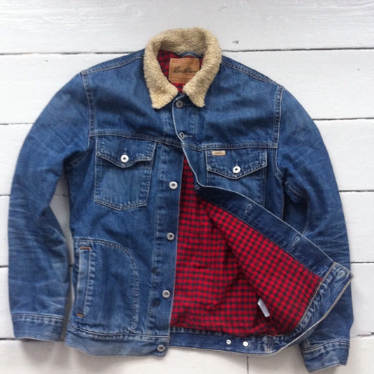 Levis denim jacket size s