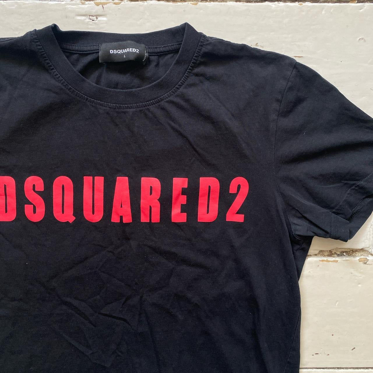 Dsquared Black and Red T Shirt (Large)