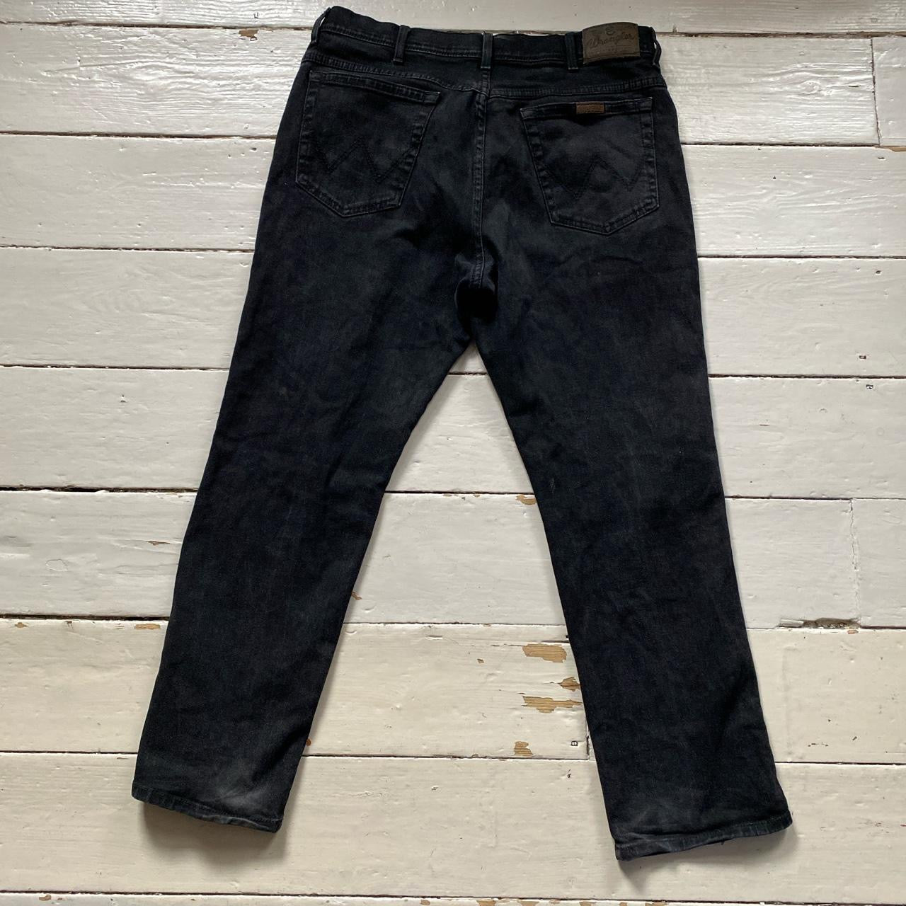 Wrangler Black Jeans (38/30)