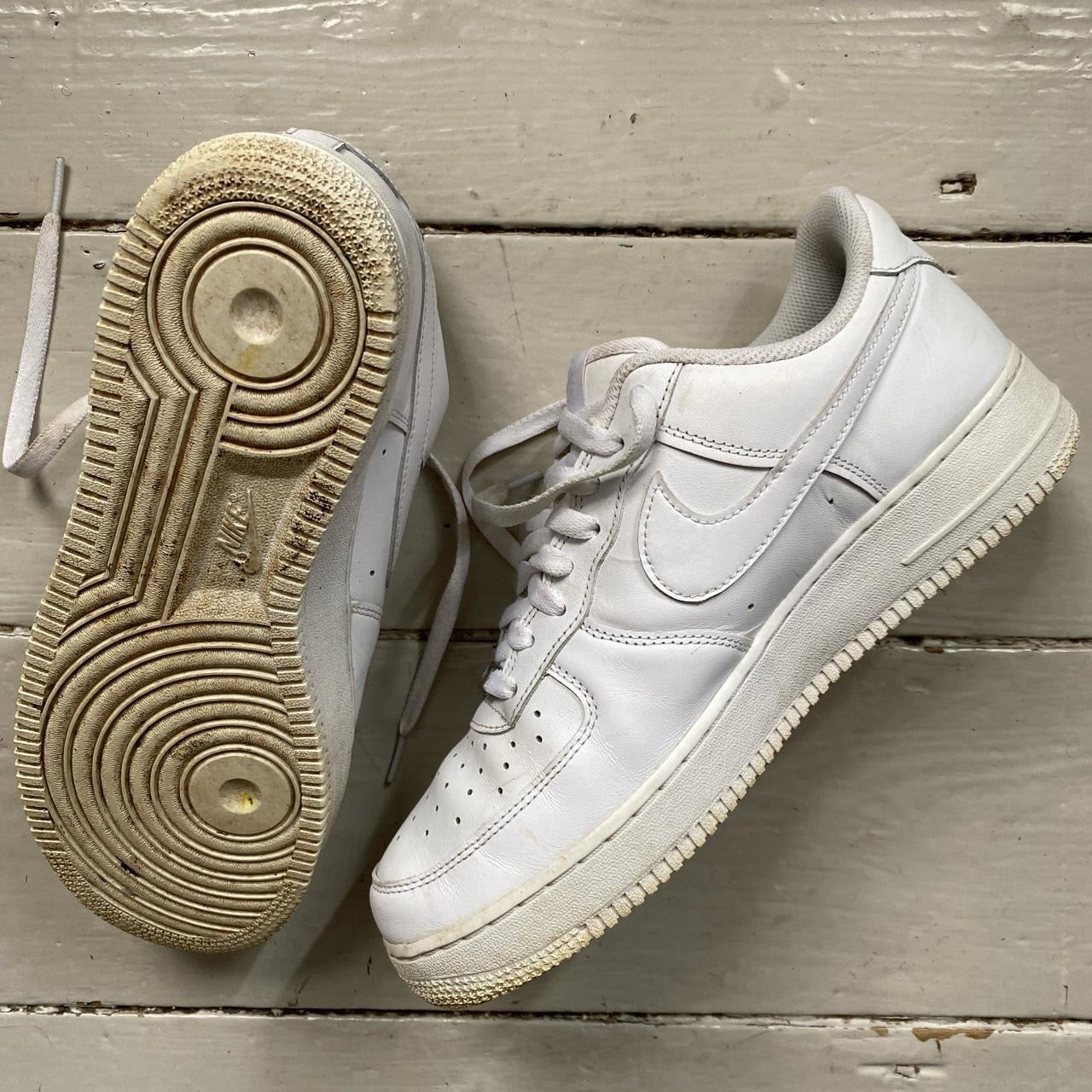 Nike Air Force 1 White (UK 9)