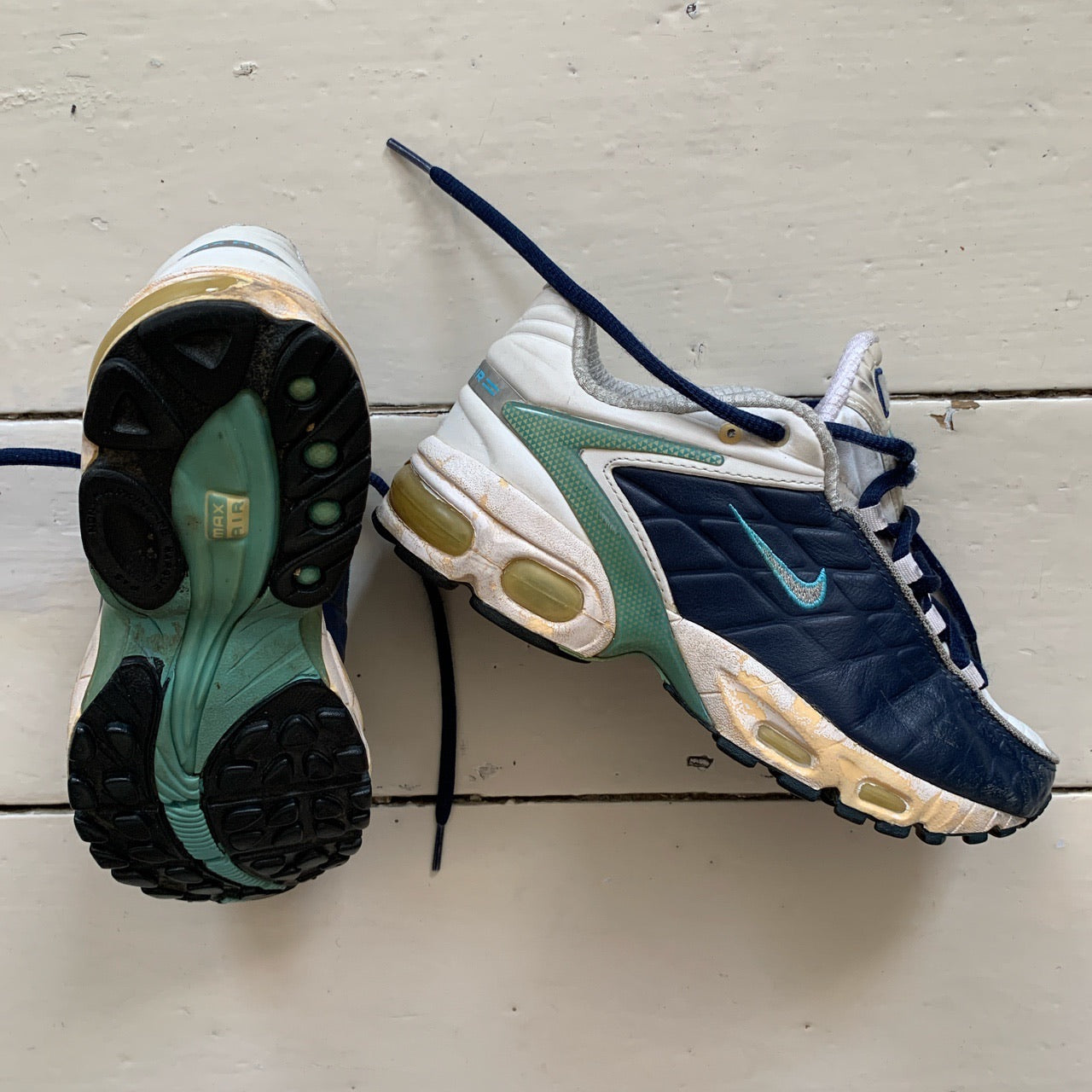 Nike Tailwind Vintage 2001 (UK 4)