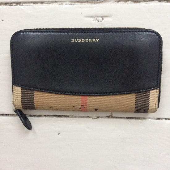 Burberry House Nova Check Wallet
