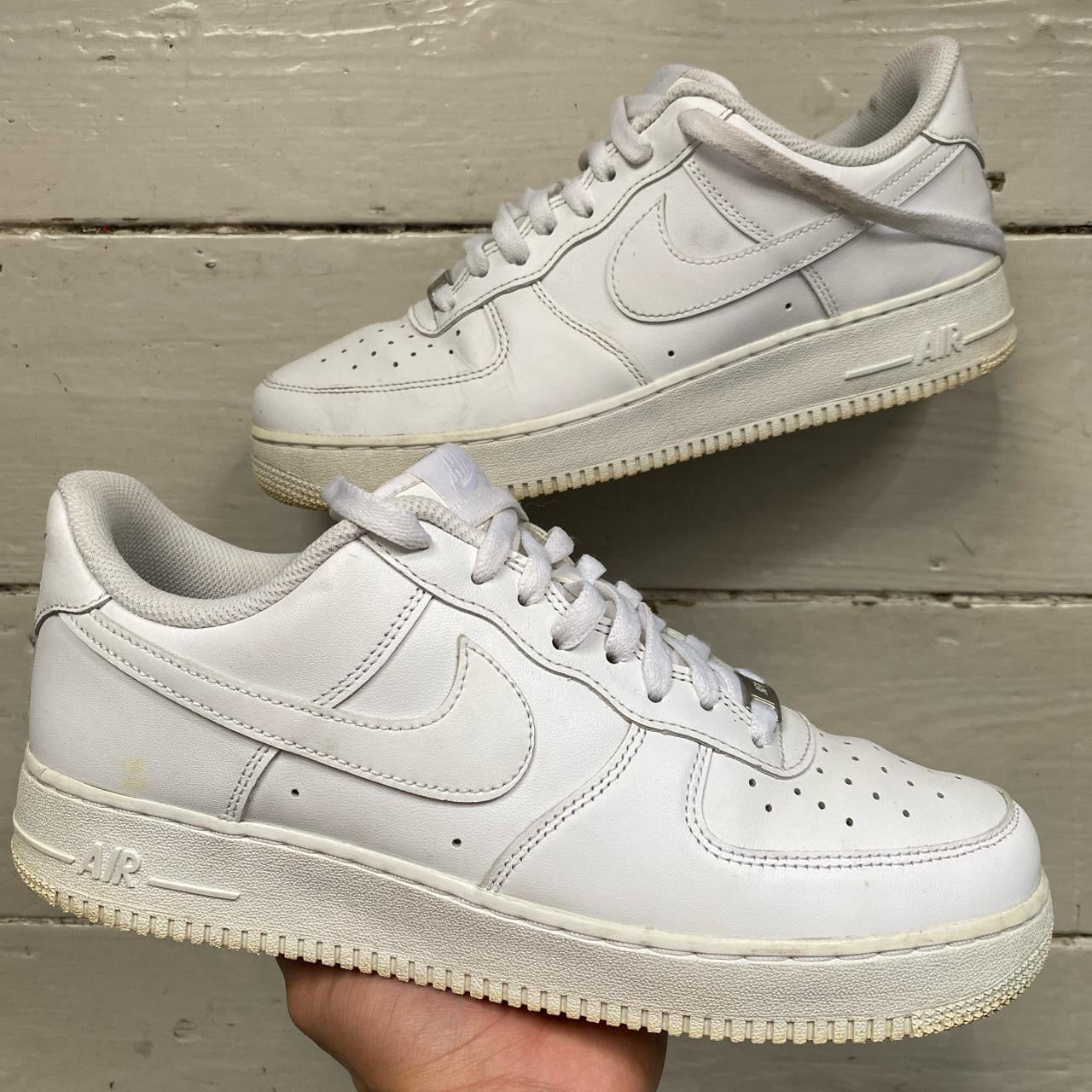 Nike Air Force 1 White (UK 9)