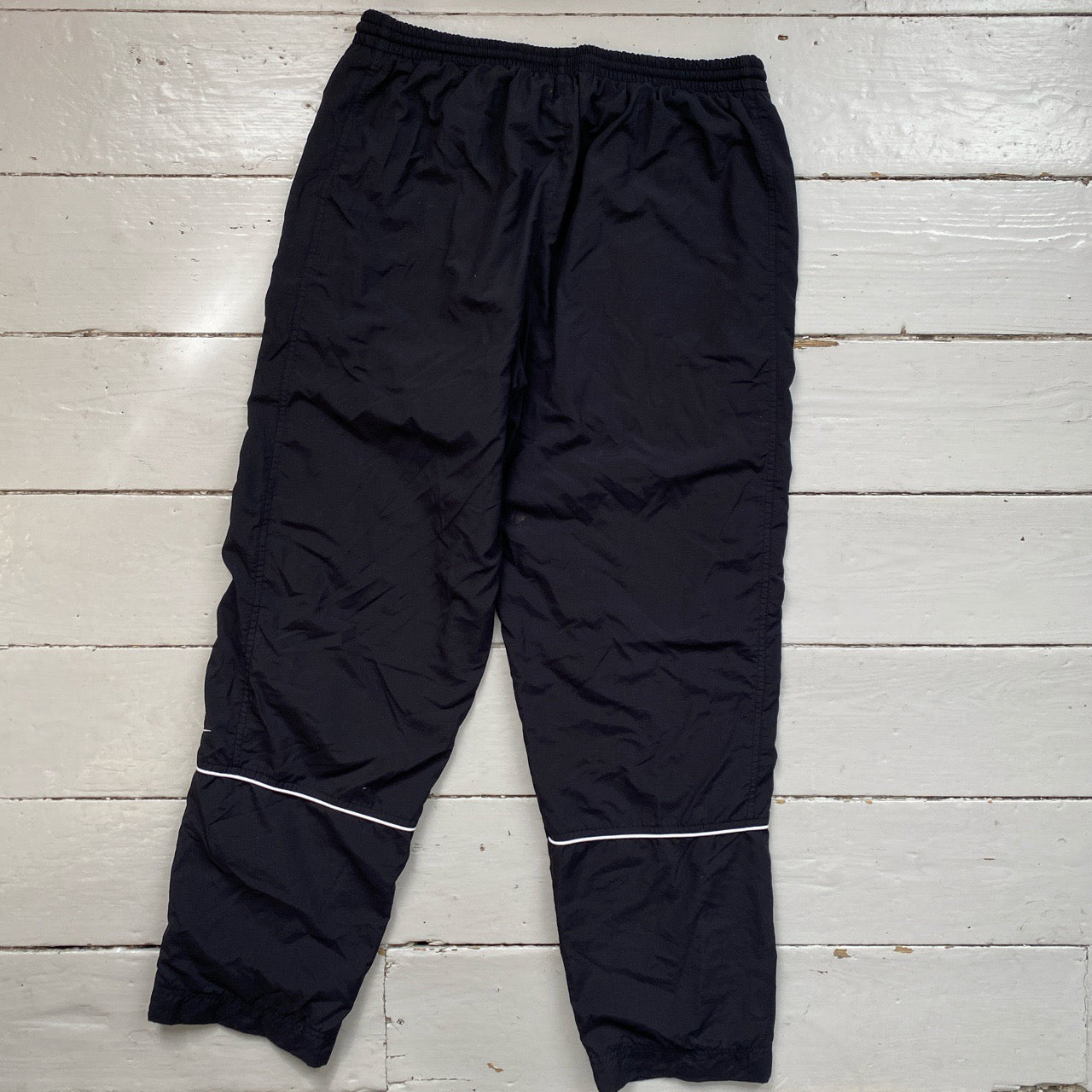Nike Vintage Swoosh Shell Bottoms (Large)