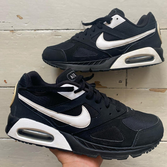 Nike Air Max Command (UK 8)