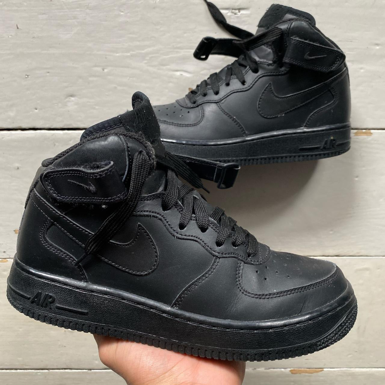 Nike Air Force 1 Mid Black (UK 5)