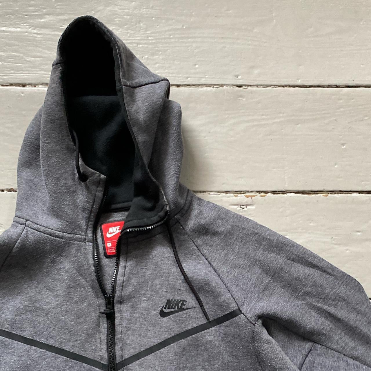 Nike Tech Fleece Grey Hoodie (Medium)