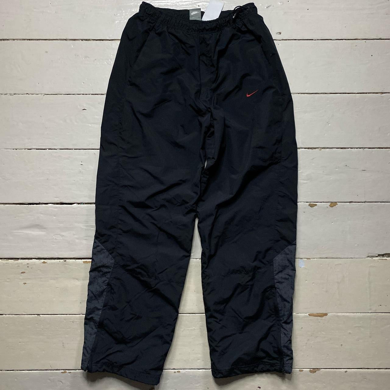Nike Vintage Black Shell Bottoms (Large)