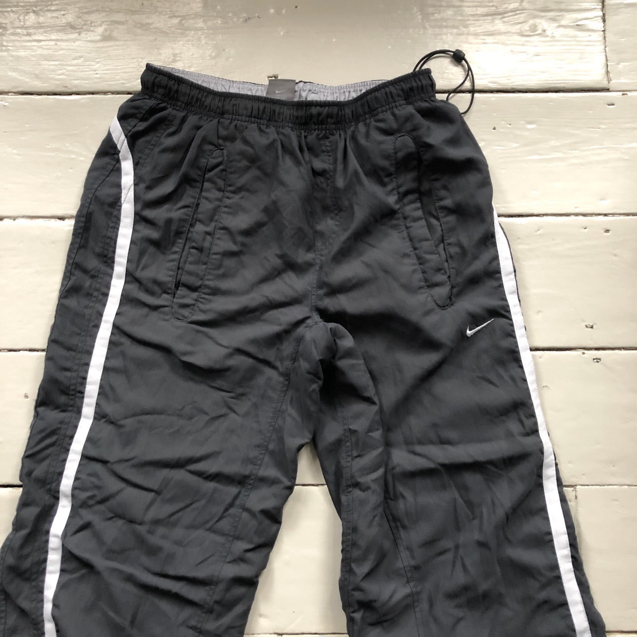 Nike Grey Shell Bottoms (Large)