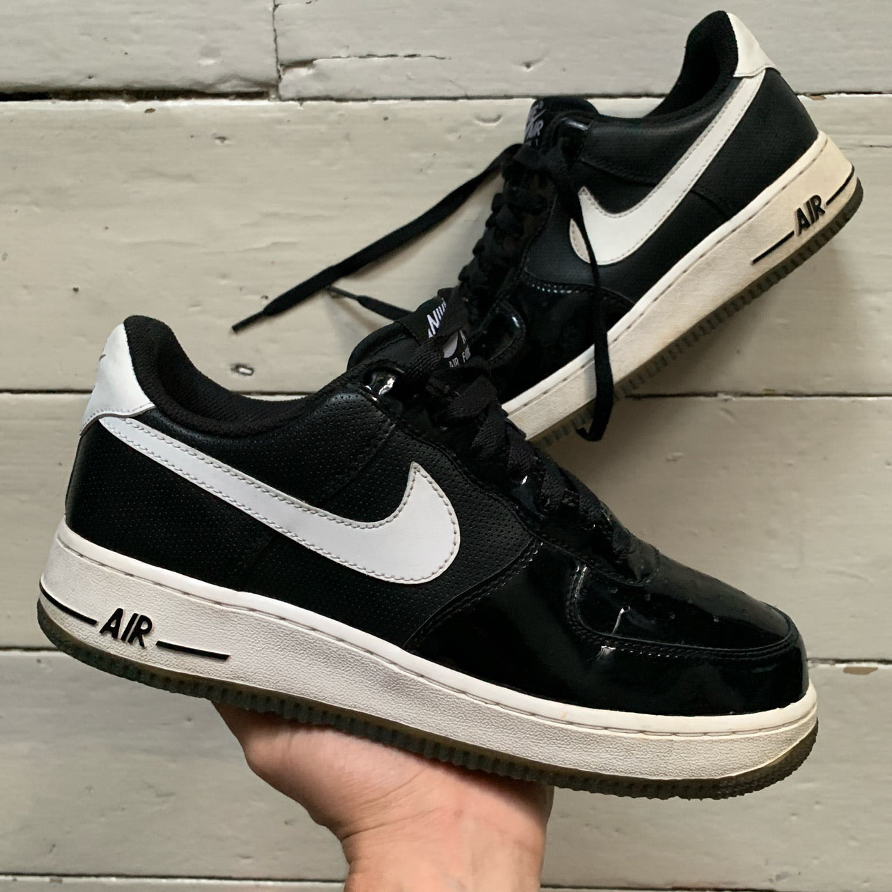 Nike Air Force 1 Black Patent and White (UK 6)