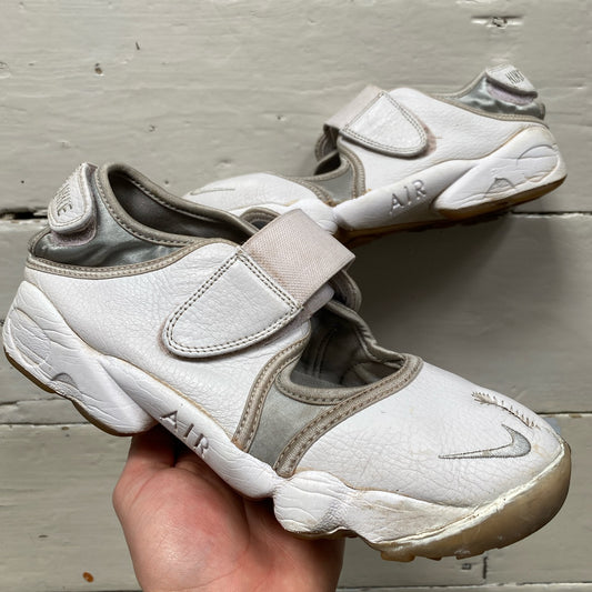 Nike Air Rift Vintage 2009 White Gum Sole (UK 6.5)