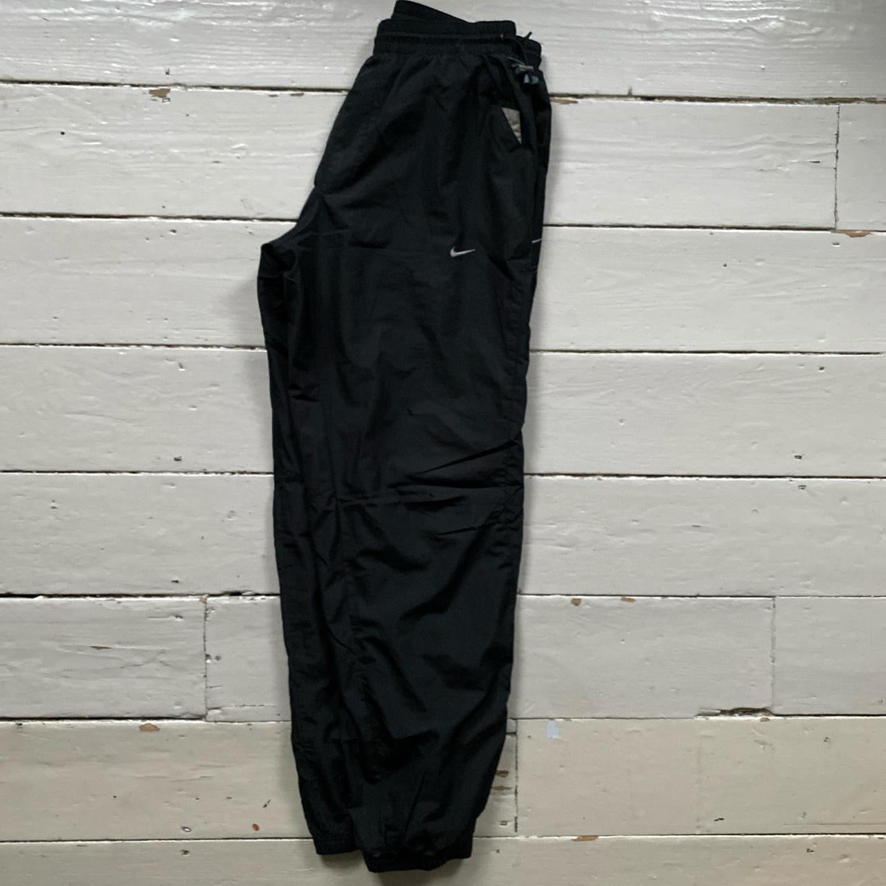 Nike Vintage Air Mad 360 Shell Bottoms (Large)