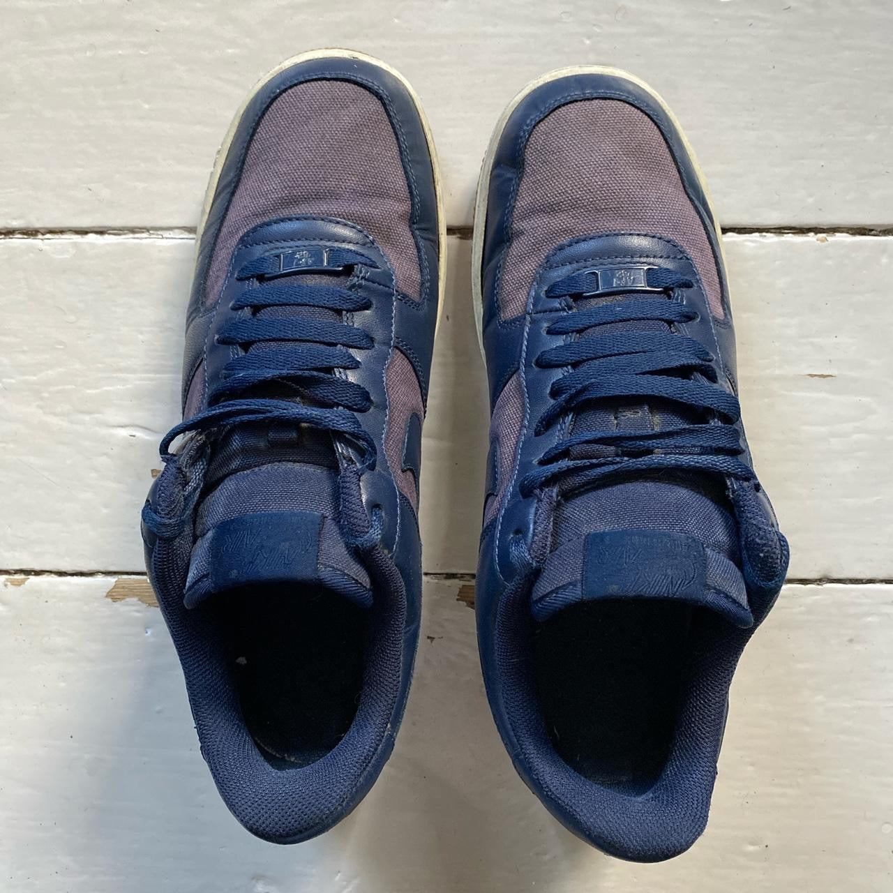 Nike Air Force 1 Navy Gum (UK 9)