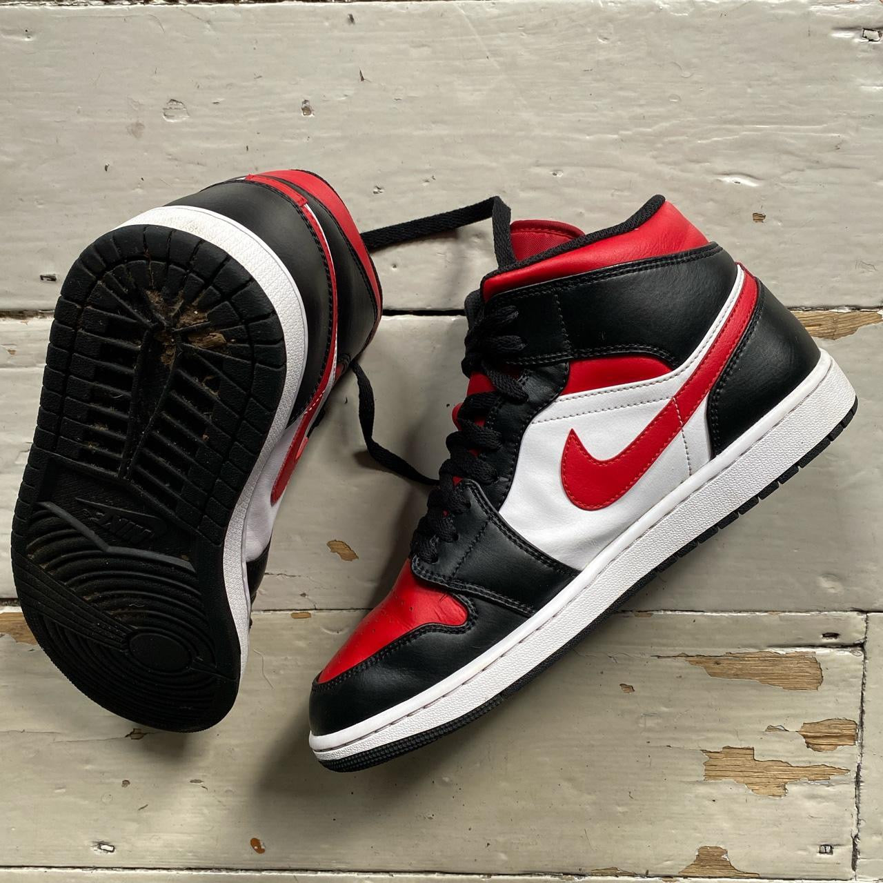 Jordan 1 Mid Bred Toe White (UK 9.5)