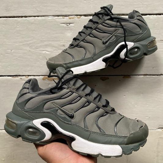 Nike TN Air Max Plus Khaki (UK 5.5)