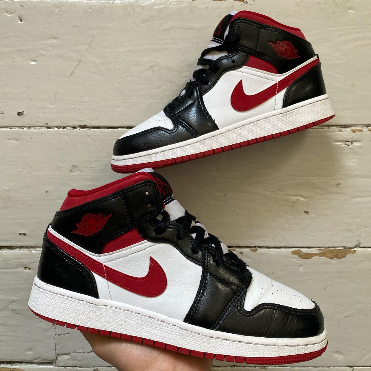 Jordan 1 Black Gym Red Mid (UK 5.5)