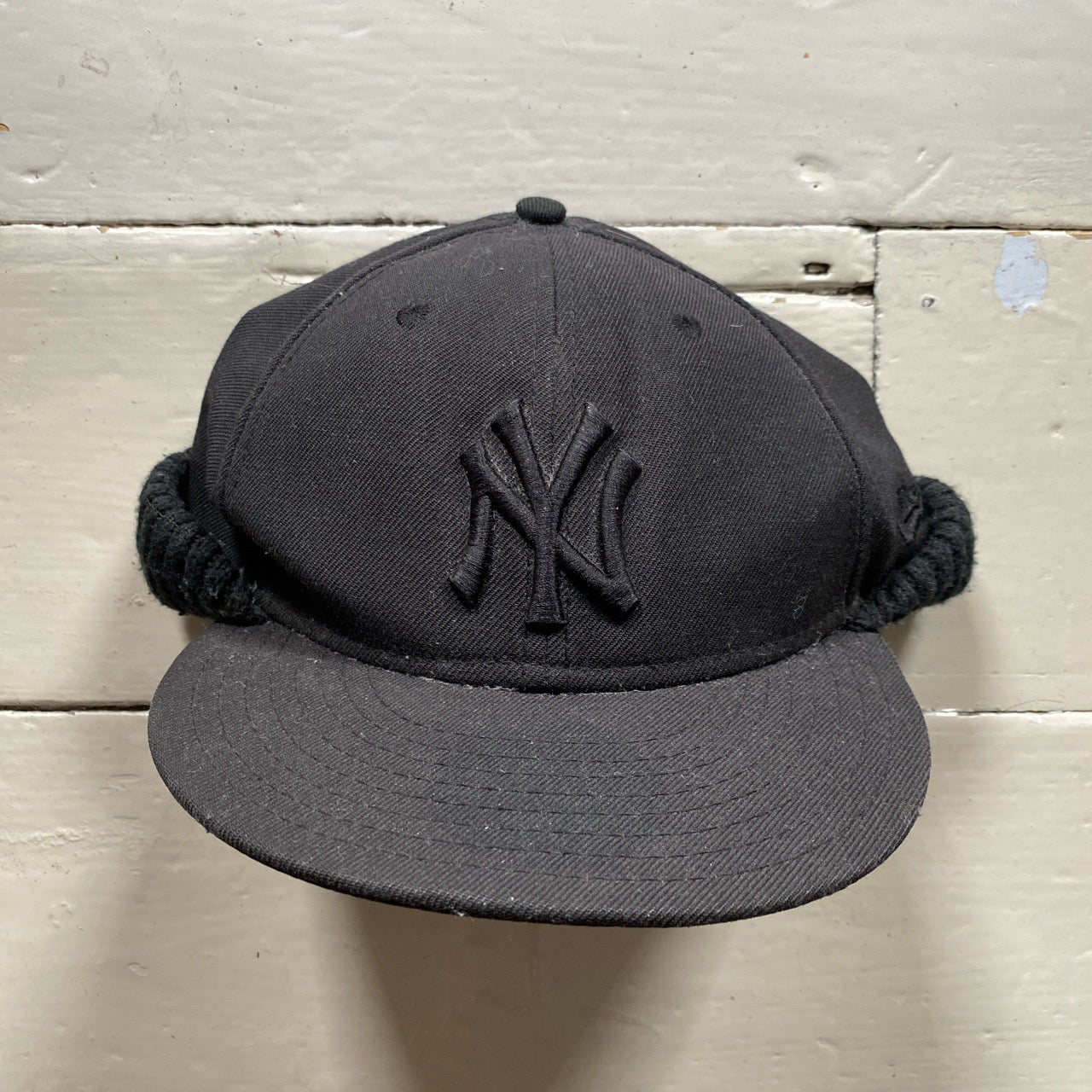 New York Yankees New Era Beanie Fitted Cap (Size 7 1/4)