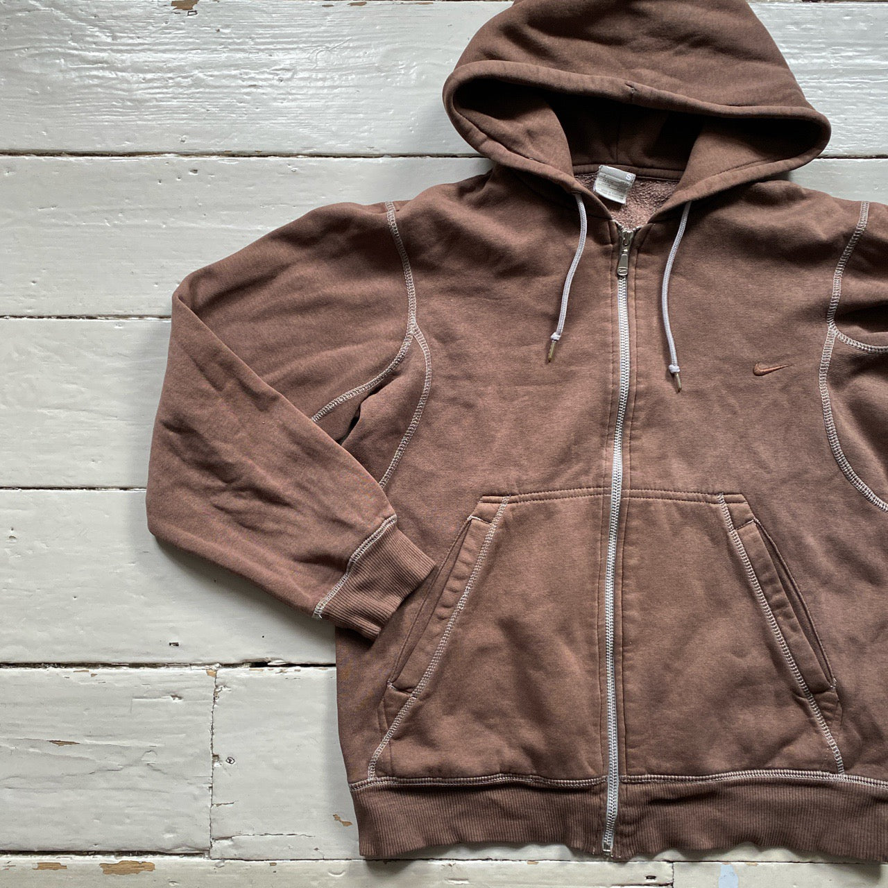 Nike Contrast Stitch Brown Hoodie (Small)