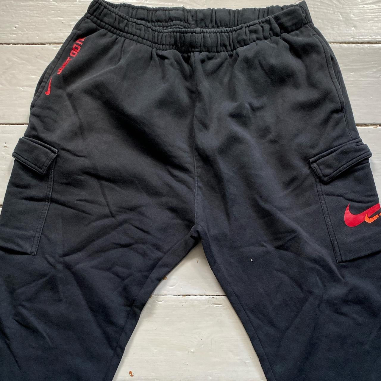Nike Swoosh Cargo Joggers (XXL)
