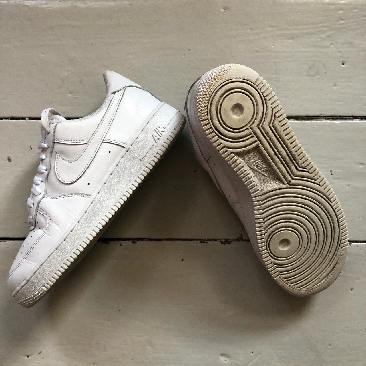 Nike Air Force 1 White (UK 7)