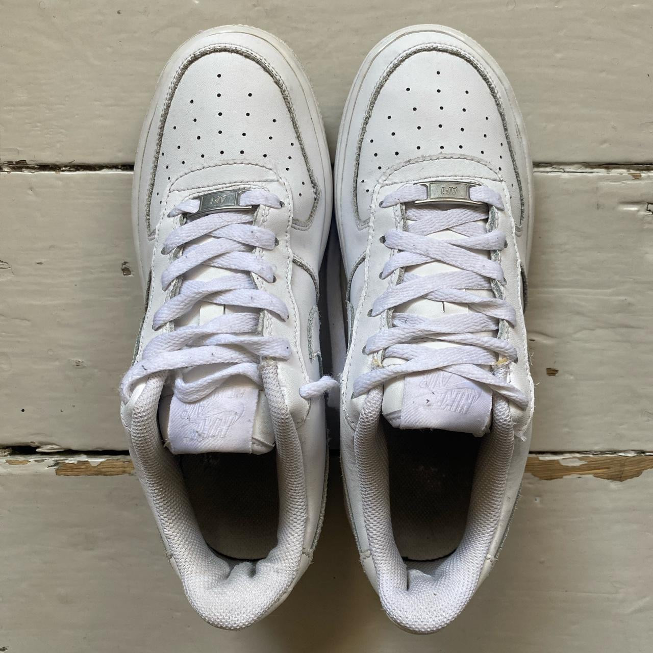 Nike Air Force 1 White (UK 6)