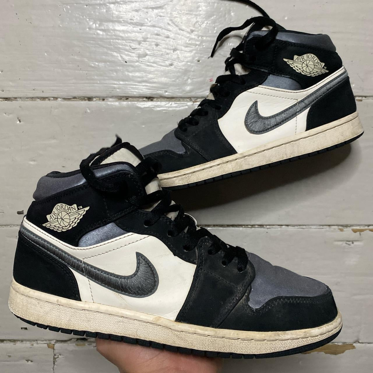 Jordan 1 Mid Satin Grey Toe (UK 7)