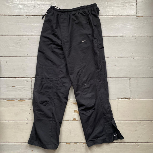 Nike Swoosh Shell Bottoms (Medium)