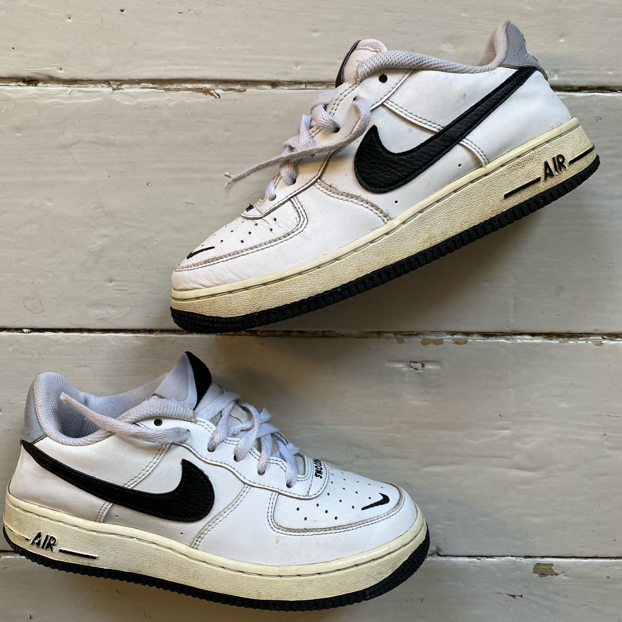 Nike Air Force 1 Swoosh (UK 5)