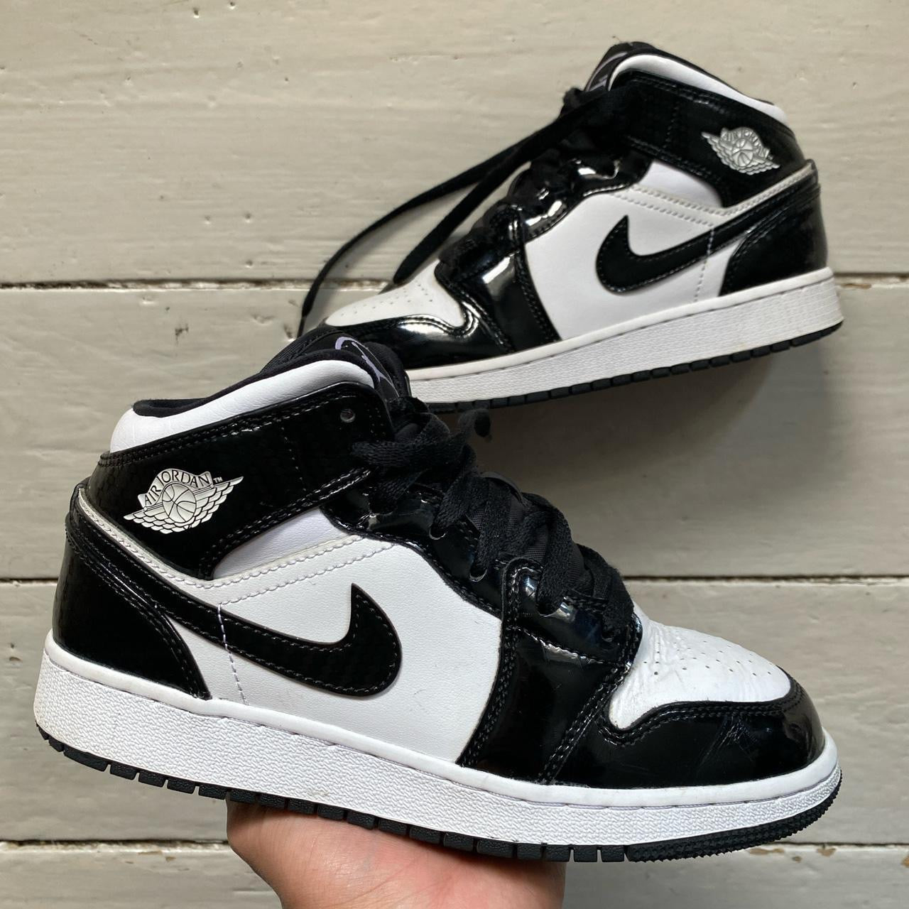 Jordan 1 Mid Carbon Fiber Black (UK 4.5)