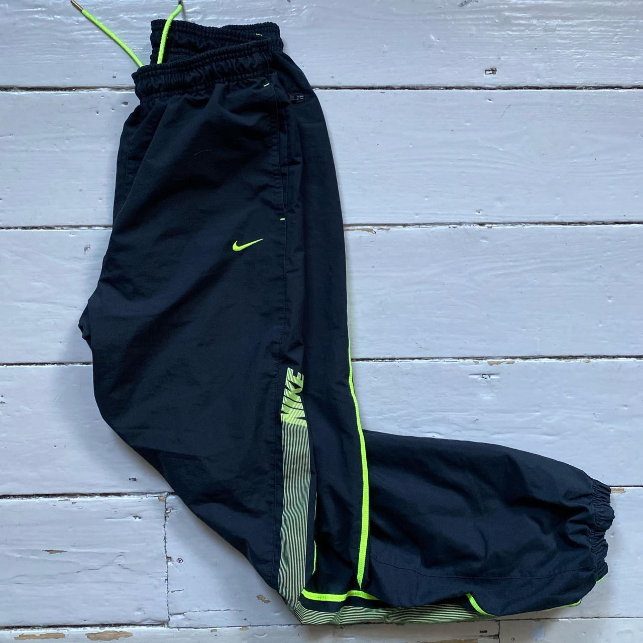 Nike Club Spellout Lime Green (Small)