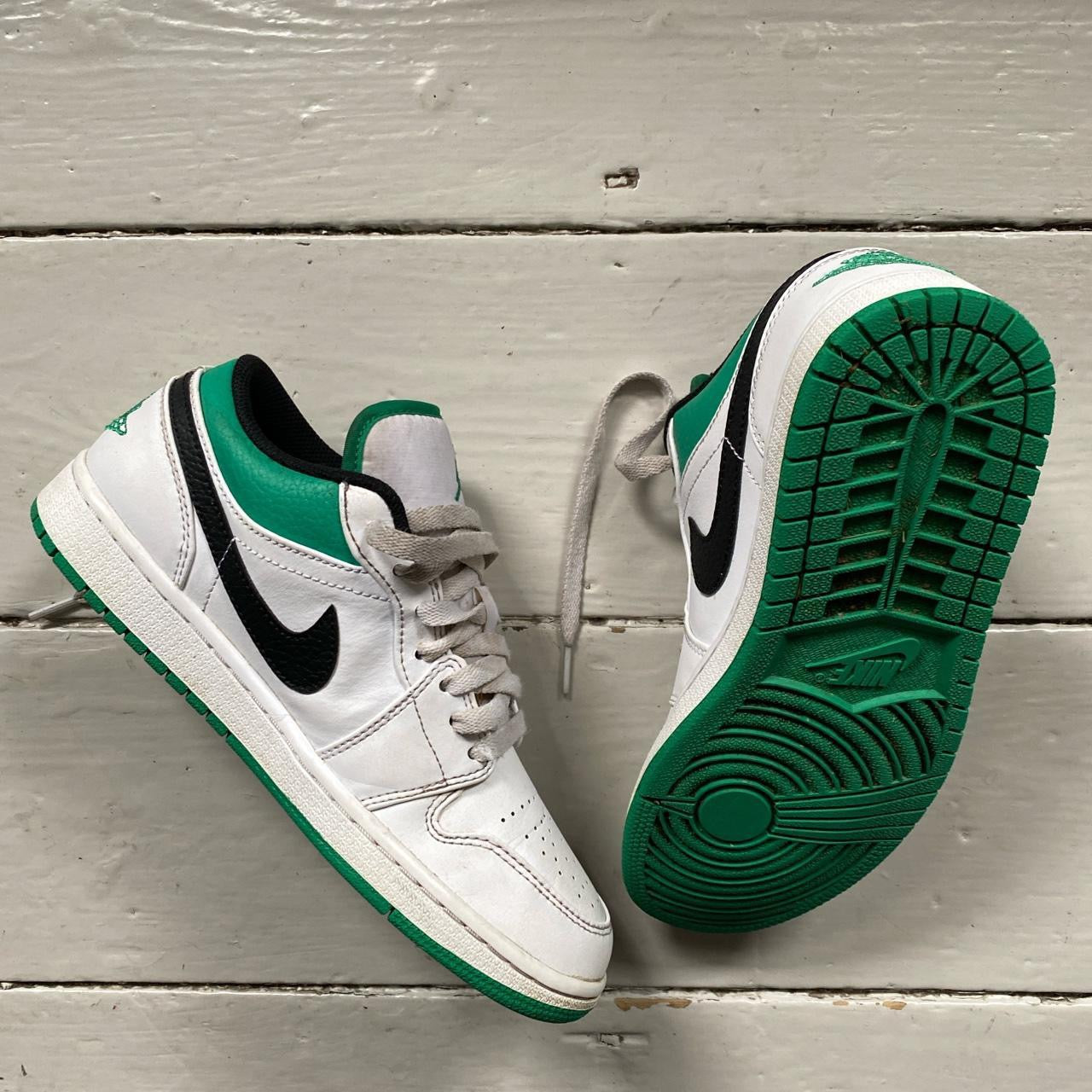 Jordan 1 Low Lucky Green (UK 6)