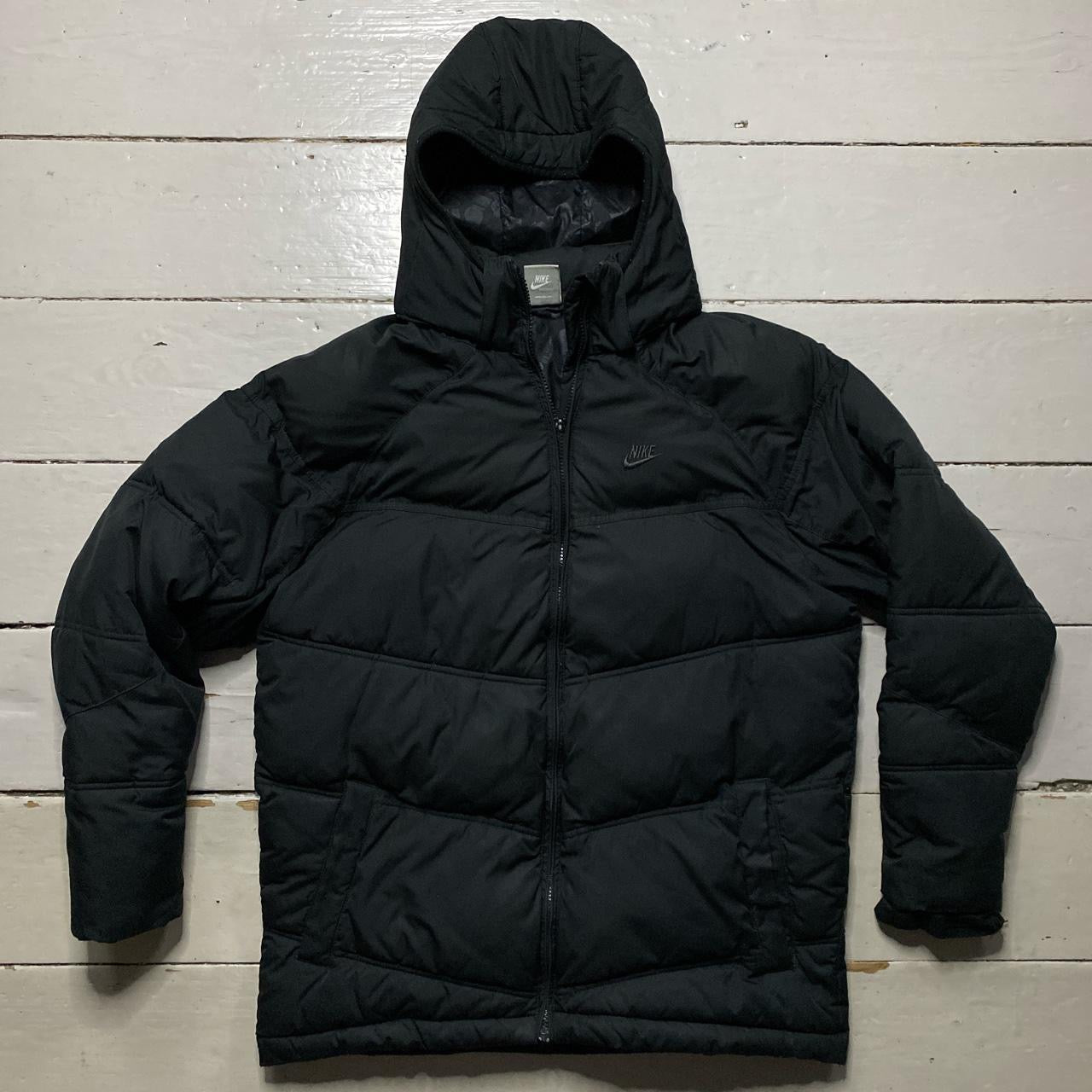 Nike Vintage Puffer Jacket (Small)