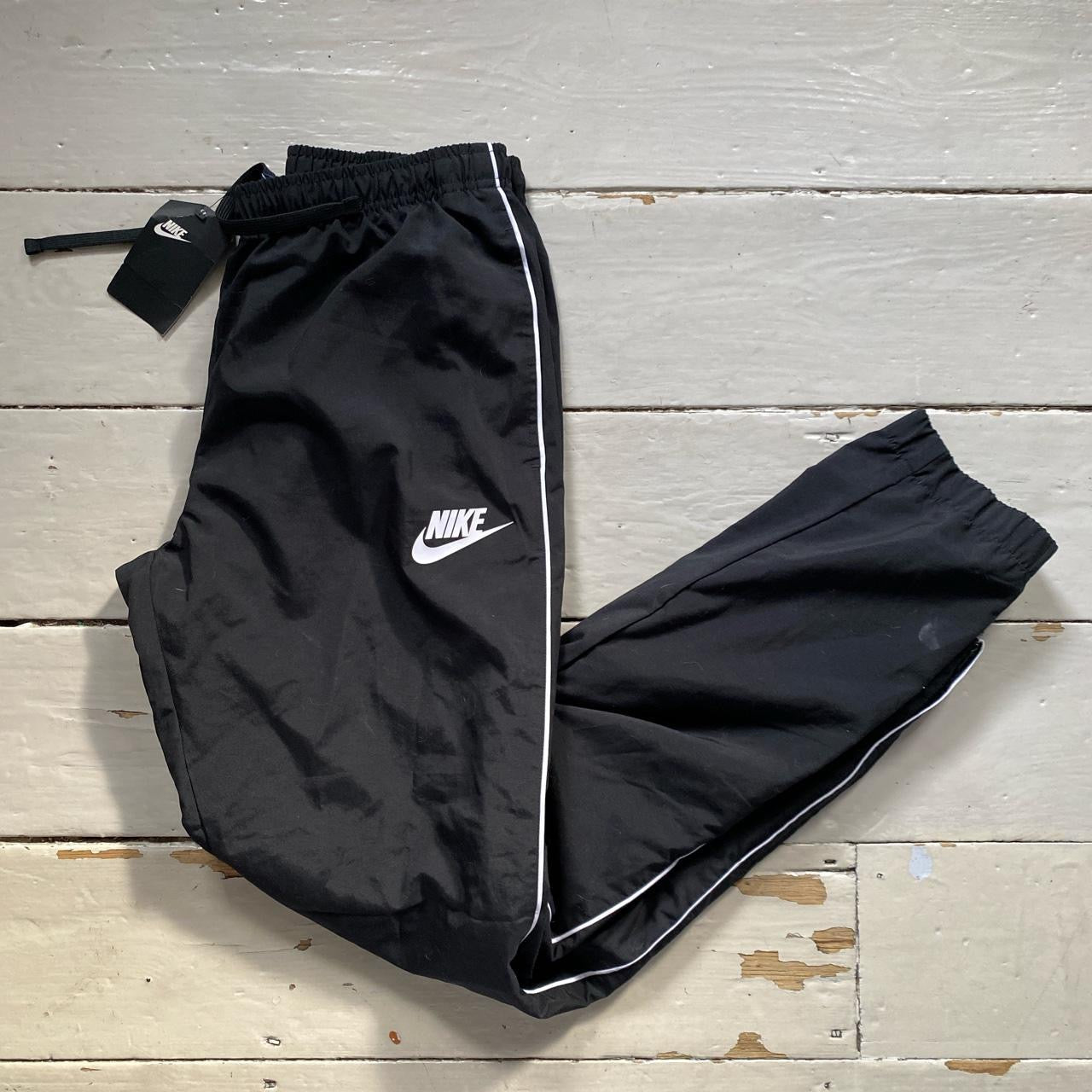 Nike Shell Bottoms Black (Medium)