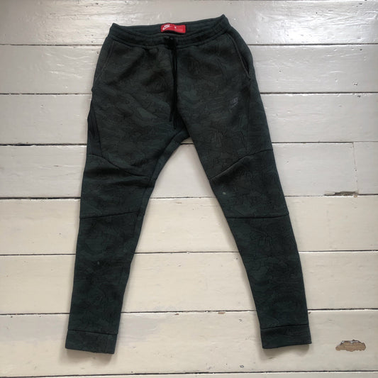 Nike Tech Fleece Green Camo Bottoms (Small)