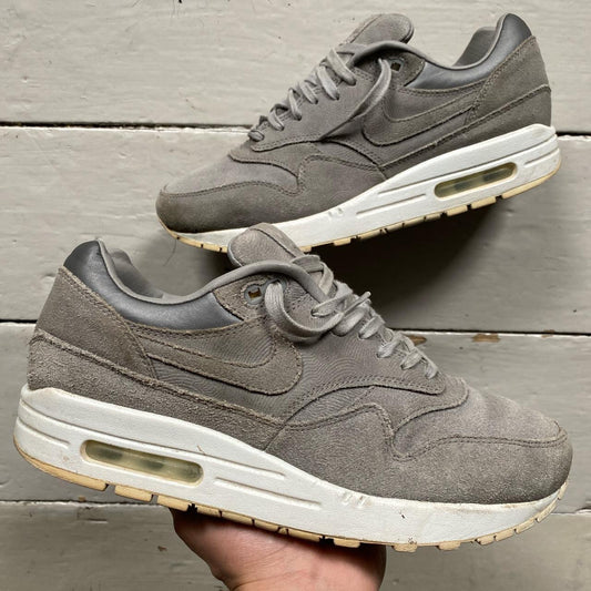 Nike Air Max 1 Grey Suede (UK 7)