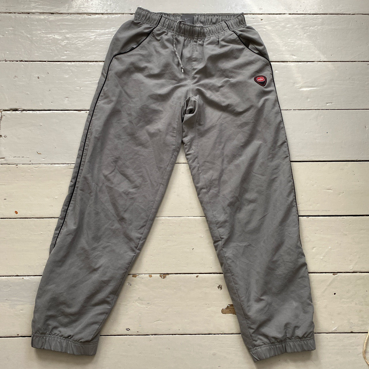 Nike Vintage Grey Shell Bottoms (Medium)