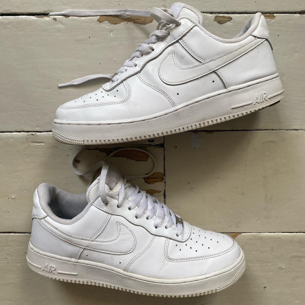 Nike Air Force 1 White (UK 9)