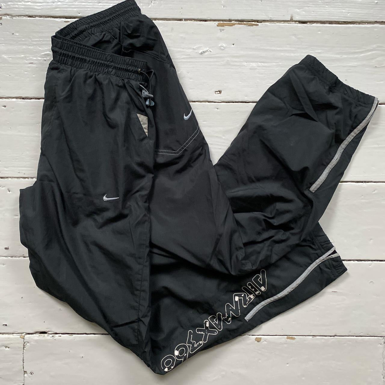 Nike Vintage Air Mad 360 Shell Bottoms (Large)