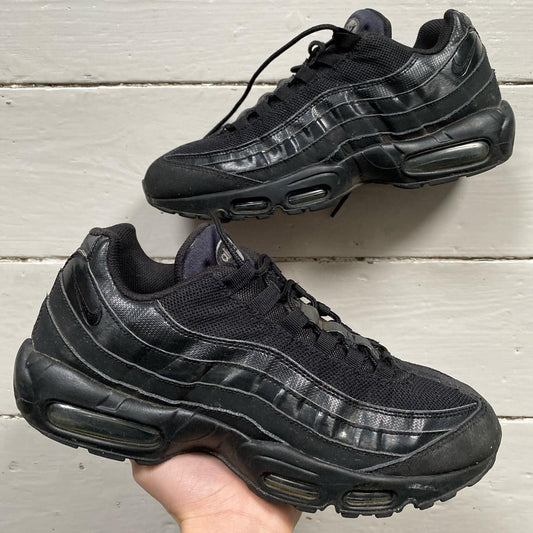 Nike Air Max 95 Black (UK 9)