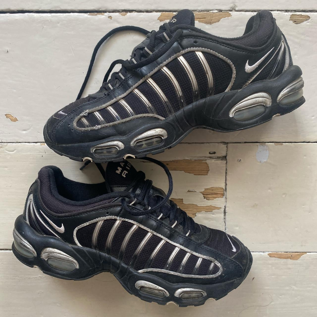 Nike Air Max Tailwind IV (UK 9)