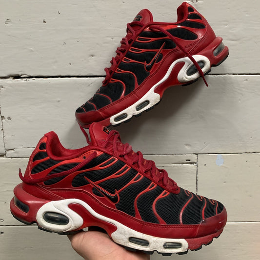 Nike TN Red and Black (UK 8.5)