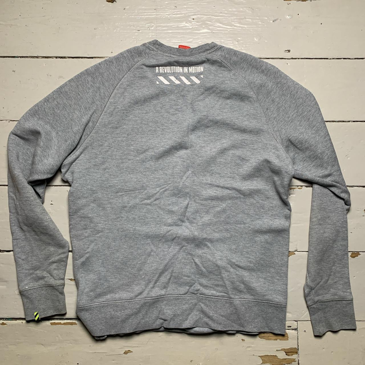 Nike Track and Field Grey Jumper (Large)