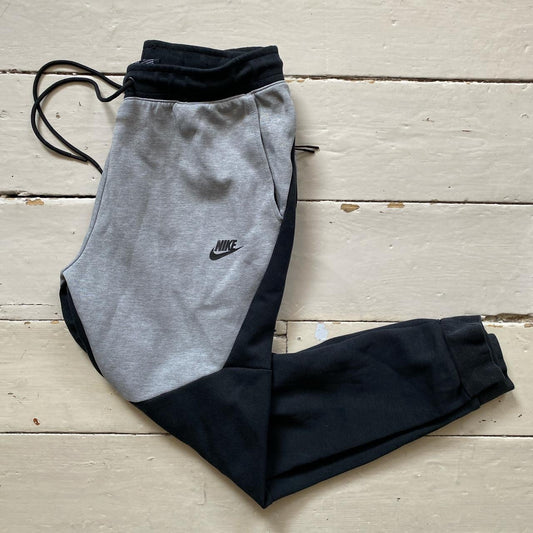 Nike Tech Fleece Grey and Black (Medium)